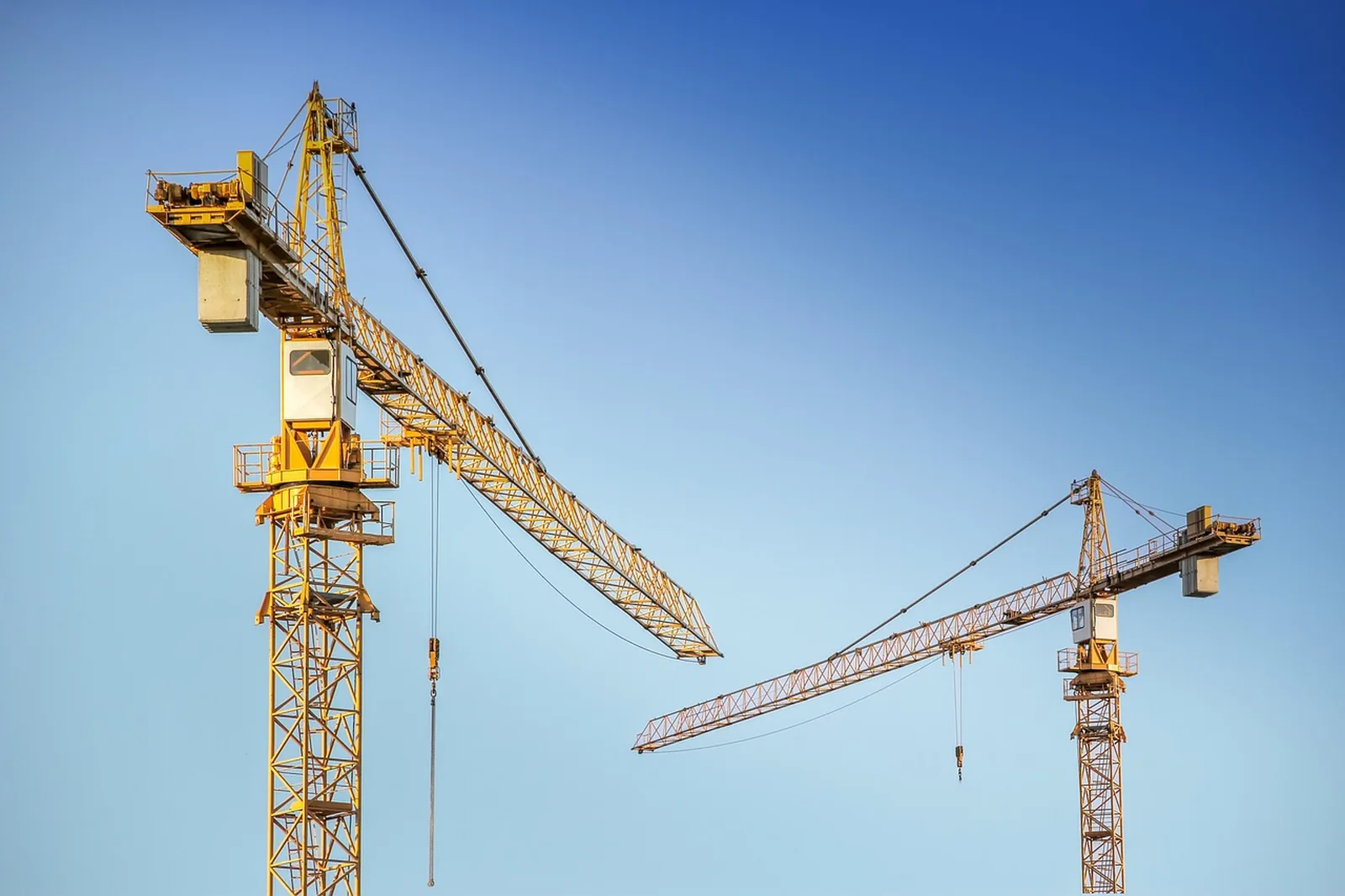 Bau-Krise 2026: IT-Hebel für Geschäftsführer — BIM, Bautagebuch, Liquidität