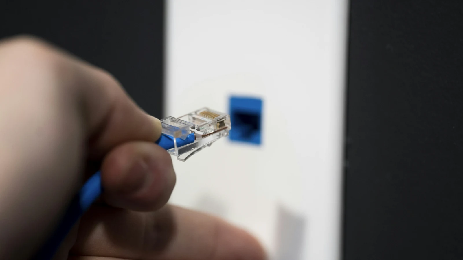 Ethernet: Die Grundlagen erklärt — LAN-Technik für IT-Entscheider 2026