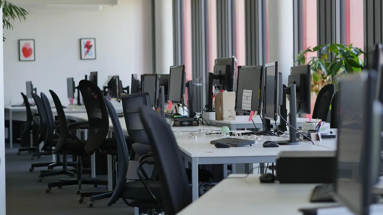 IT-Offboarding-Checkliste: Zugänge sicher entziehen, wenn ein Mitarbeiter geht