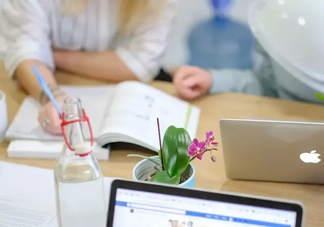 Mac-Flotten-Management mit JAMF Pro oder Intune — Apple Intelligence über MDM-Profile steuern